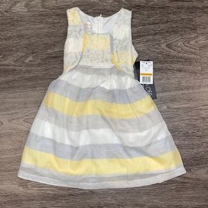 Incredibly soft zip back 3t NWT dress.